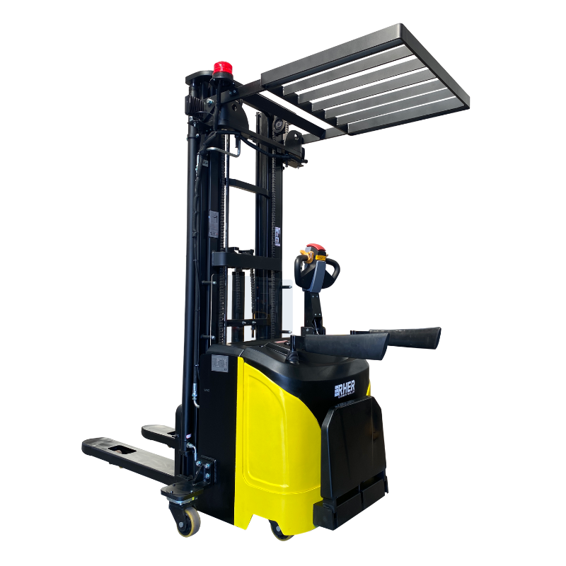 2000 Kgs / 5.5 Metros. Apilador Rher Full Eléctrico hombre a Bordo. Seguridad Europea con Baliza - Importadora RC
